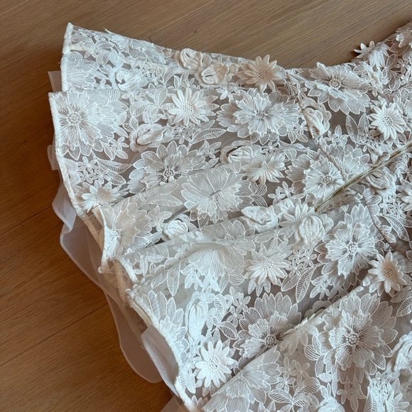 Bronx & Banco Mila Sleeveless Floral Appliqué White Lace Dress - Sz M - Picture 10 of 10